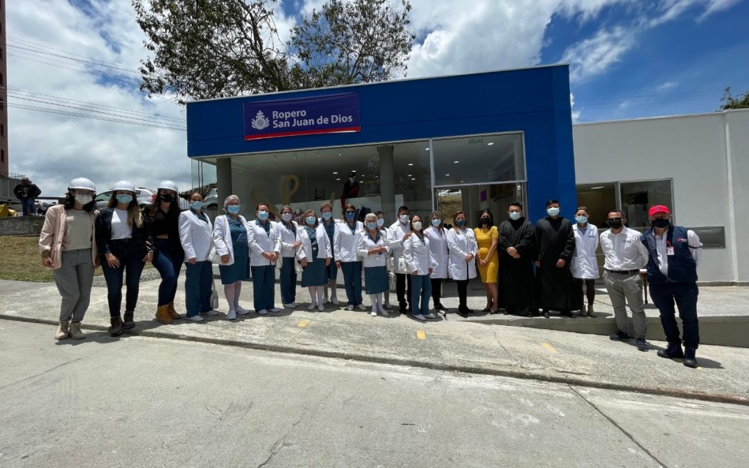 Clínica San Juan de Dios inaugura nuevo ropero,  construido por CFC Ingeniería